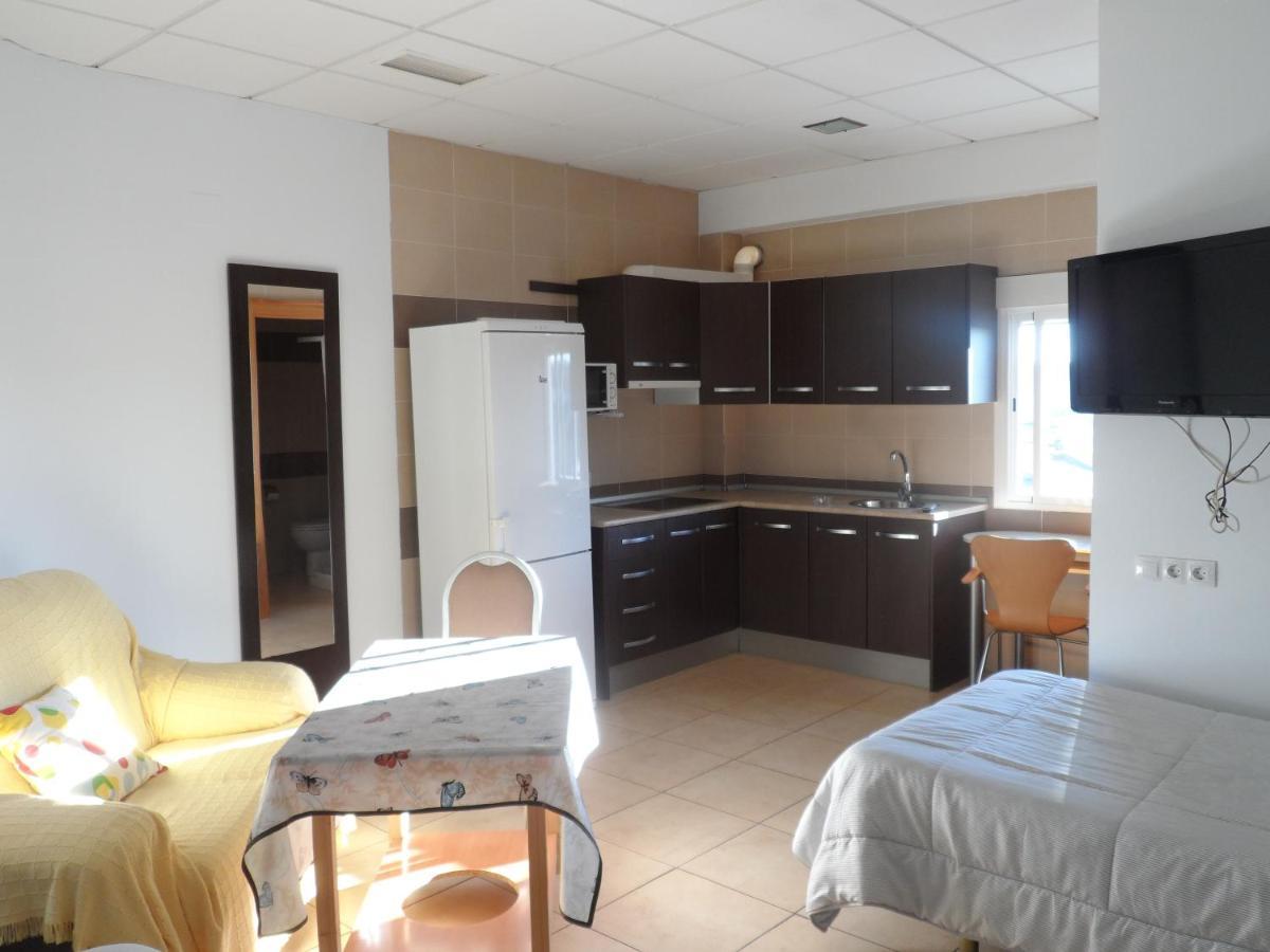 Hostal Via Del Caminante Madrigalejo Exteriér fotografie