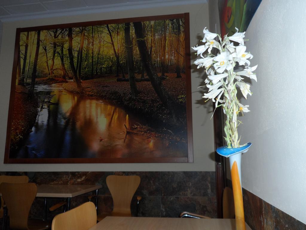 Hostal Via Del Caminante Madrigalejo Exteriér fotografie